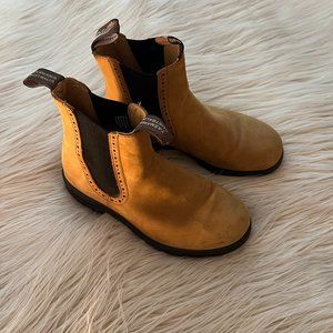 Blundstone Women's Originals in Suede Camel - Size 5 AU/US 8